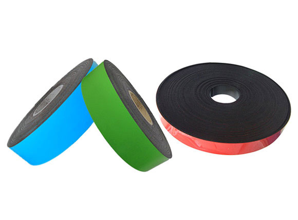 Extrusion magnet strips