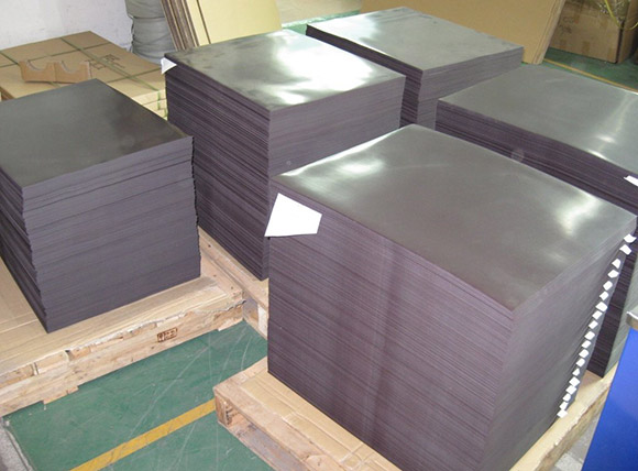 Non halogen magnetic sheet